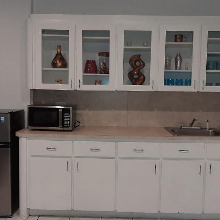 Hallandale Studio With Pool Apartment Hallandale Beach Exterior photo